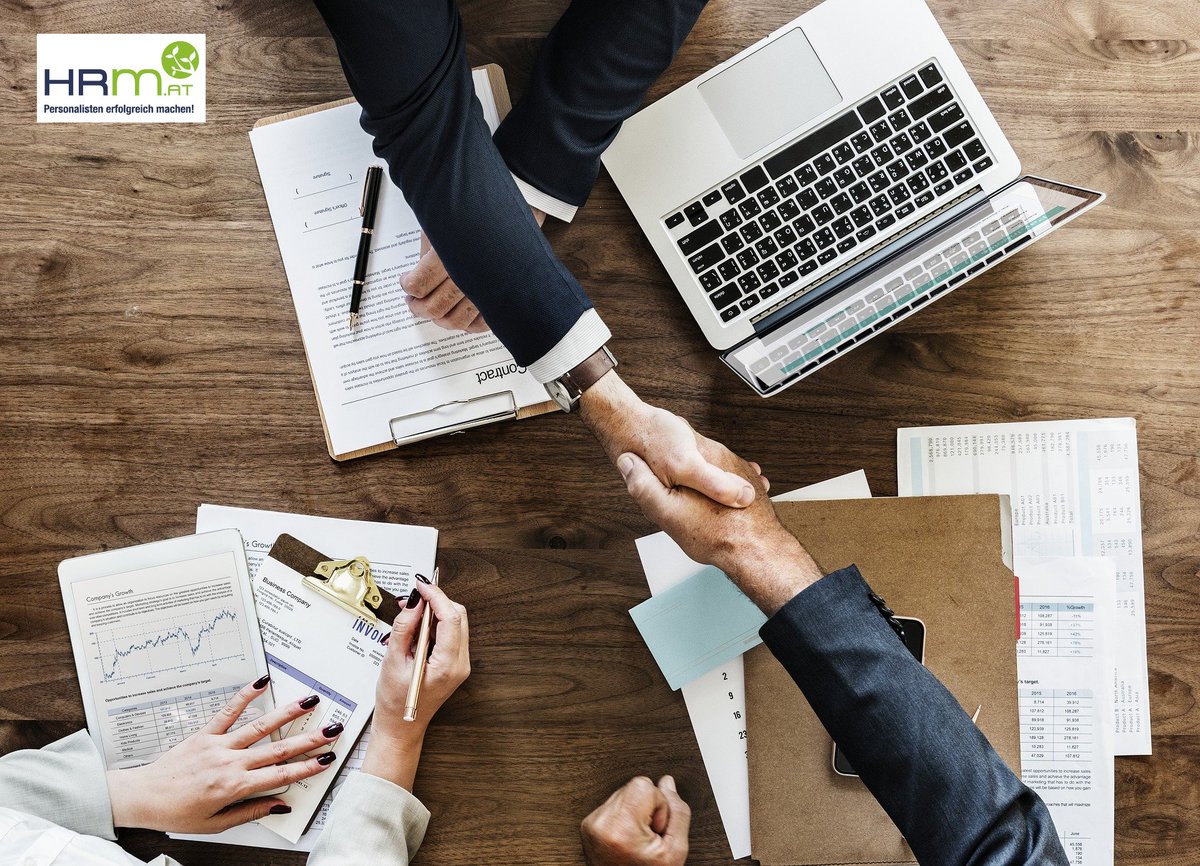 Personalarbeit selber machen oder outsourcing? 55 Prozent der von uns befragten Unternehmen hat zumindest Teile der HR-Agenden ausgelagert. Welche Erfahrungen sie mit dem #Outsourcing von #HR gesammelt haben, beschreibt unser Studienbericht: bit.ly/2G0RA7o