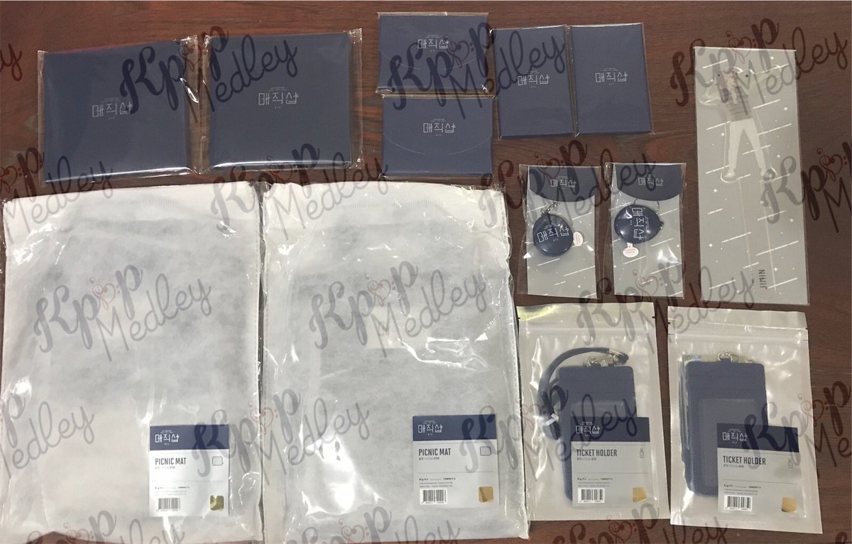 kpop_medley's tweet photo. Some BTS 5th Muster MDs arrived. Will post extras.
#BTS #5thMuster #btsmuster2019 #BTSMuster https://t.co/9MLmWNpwX0