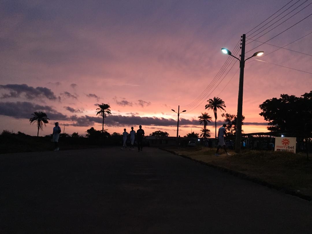 xeleeyhart's tweet photo. Sunset in Iseyin is simply beautiful😍
I'm gonna miss this place!
#NYSC #oyo #oyocamp #OYOCORPER #Iseyin
#beautifulscenery #tranquilizer #xeleeyhart https://t.co/2C9QD1ekVN