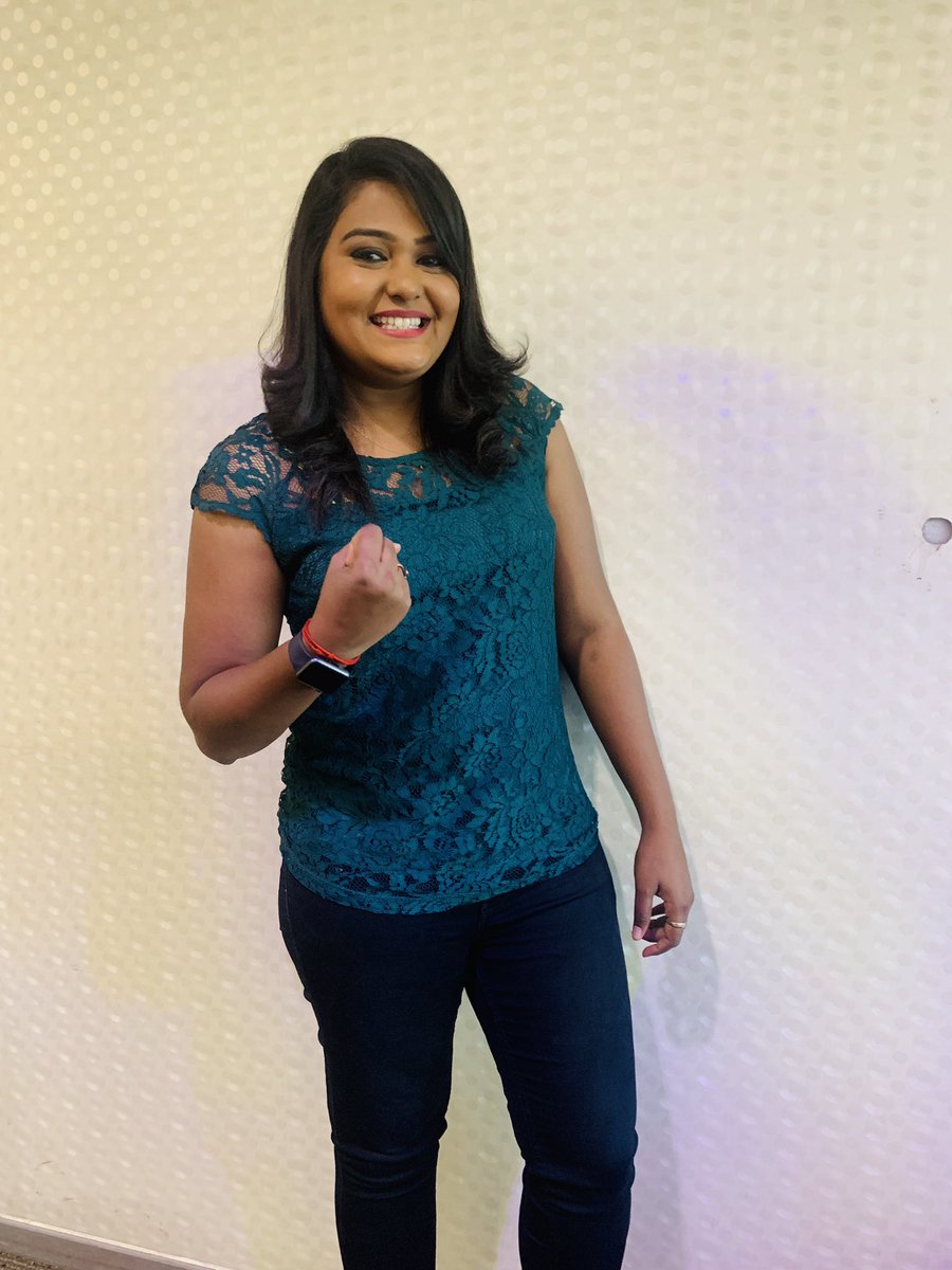 iamakalya's tweet photo. Get your headphones ready for  #NerKondaPaarvaiEDMsong  lyrical video will be out today at 6.45 PM.❤️❤️❤️❤️jollly #adithyatv #Akalyavenkatesan #devaraatam #sunnetwork #neingasolungadude #liveandletlive #Thalarasigai❤️❤️ https://t.co/7Q2I10rRdw