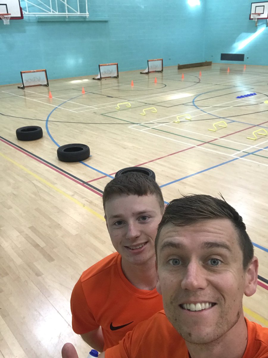 KixxSK's tweet photo. We had a fantastic weekend but wow it was busy!! Well done to all our superstars ⭐️⭐️⭐️⭐️⭐️⭐️
#activekids #healthykids #sportykids #footballschool #footballacademy #footballclass #soccerschool #footballskills #learnhavefunmakefriends #grantham #stamforduk https://t.co/kBJaOEUDwg