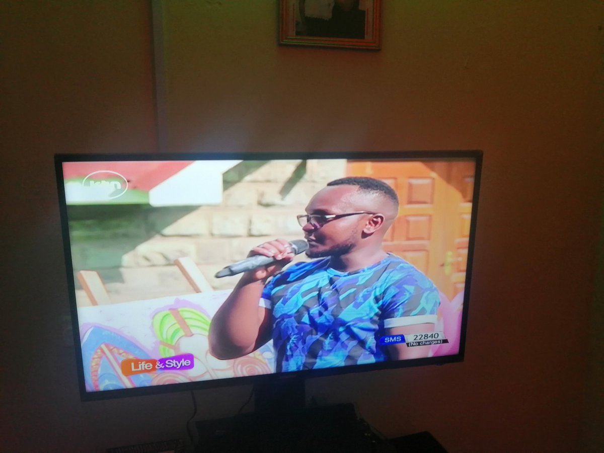 studio_57ke's tweet photo. #ArtisticTuesday
#KTNLifeandstyle
@voiceChordA_capella
@brian_aseli
@ezantopoet
@MakoraniJunior
@lifeprobe123
@shankiaustine
@waweru_jk
@wordvisuals66
@coded_66
@prosperousEA
@carks frozen
@karugakevin
@dickysmiley1
@kenya_yam
@nakuruplayers https://t.co/MUAaRrUCgQ