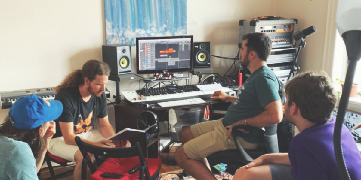 peterjohnandre's tweet photo. Last Stüdjo 1.0 session before the move @The_Currys @WHITERASPBERRY #recordingstudio #homerecording #logic #writingsession #lyricwriting #popmusic #popsong #songwriting #rme #roland #nektar #shure #vocalrecording #newsong #comingsoon #instamusic #dontforgetthesnacks https://t.co/irZPslRqBA