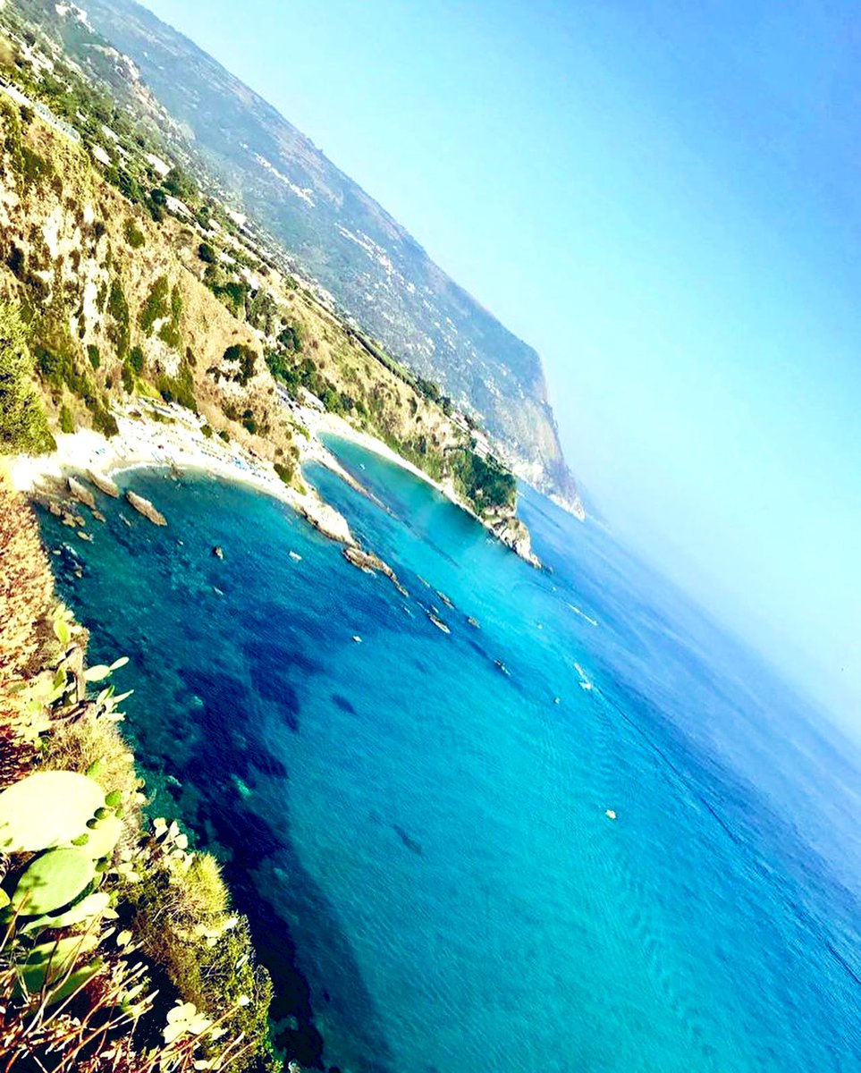 labussolahotel's tweet photo. 📣 💥 #LASTMINUTE DOMENICA 14 LUGLIO 💥! Immergiti 🌊 nel 🌎 della #GenuineHospitality - ULTIME DISPONIBILITÀ dell’#OFFERTAVACANZA a #CapoVaticano vicino #Tropea in #Calabria, fatti coccolare e rilassati 😌👉 https://t.co/jnIDPvR8Vo
☎️ 0963 663226 https://t.co/7oIFLaxUlX
