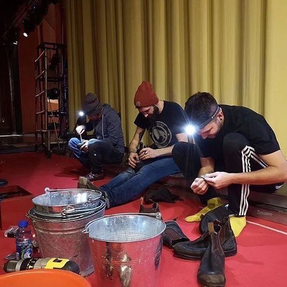 TapDogsOnTour's tweet photo. ⚠️CAUTION⚠️
Men at work. https://t.co/tys8Qv81B0 https://t.co/B94YzfGnMm