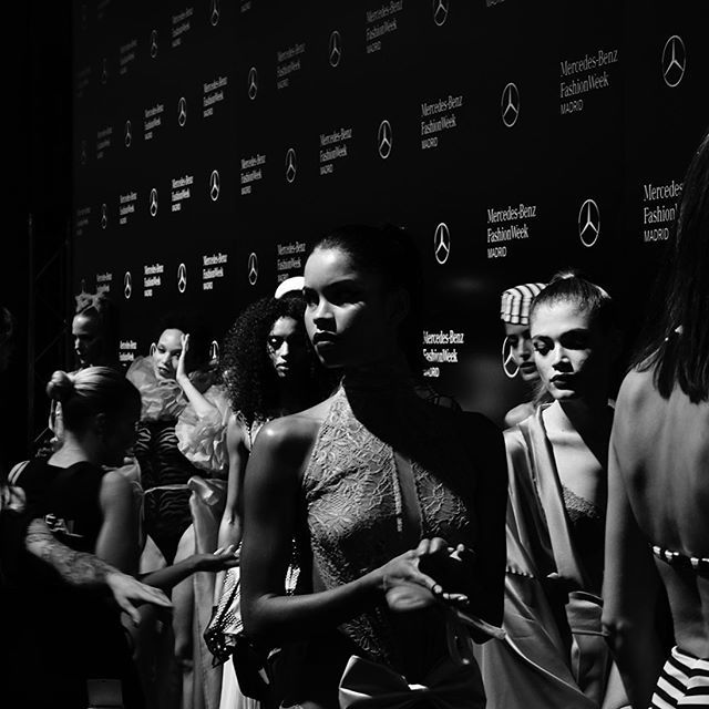#backstagescenes #mbfwm <a href="/cf/">cf</a>.andres.sarda @mbfwmadrid #incovermagazine #fashionweek #ss2020 #madrid #spain bit.ly/2G30fGt