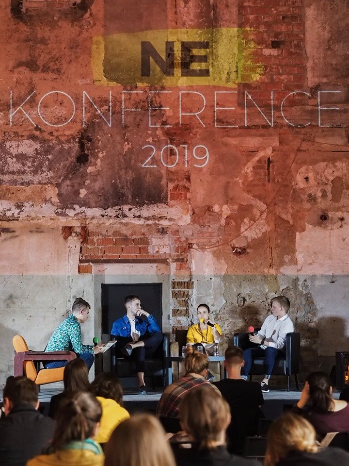 EventArenaPraha's tweet photo. Být součástí těhle projektů nás prostě baví! Vzpomínka na květnovou NEkonferenci 2019. 
#NEkonference19 #eventarena https://t.co/uwoFniZ8H2