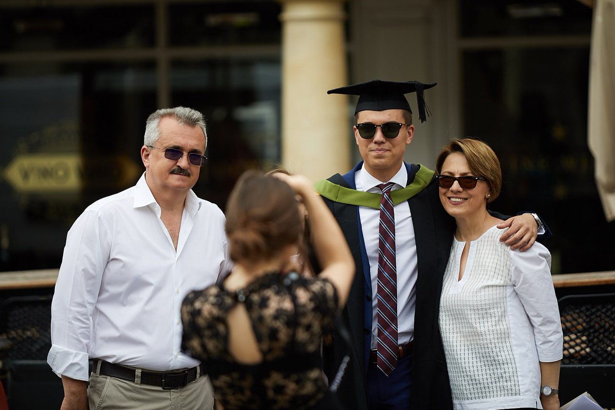 UniofBath's tweet photo. A day for big smiles and hugs at @TheatreRBath. 💙💛 

#BathGrads https://t.co/Zhx3GiH1dI