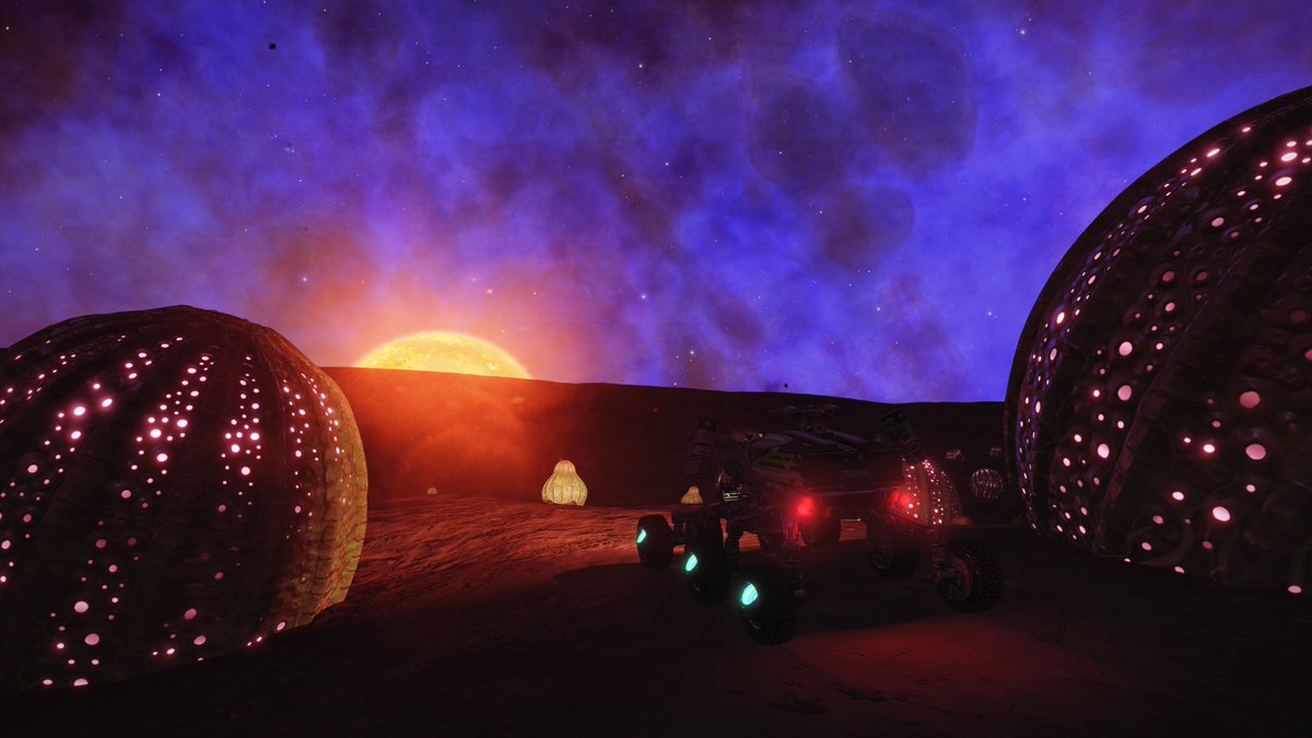 cmdWastedInside's tweet photo. Space pumpkins 🎃#EliteDangerous #EDpostcards @GalPhotoED https://t.co/rDqpwUHYC1