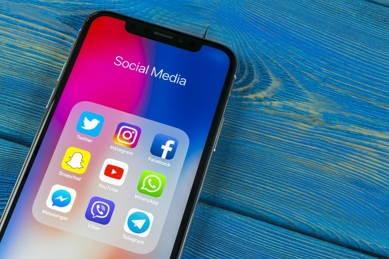 jacarandafm's tweet photo. Instagram rolls out new features to counter bullying with AI https://t.co/Kc2UL7kQG1. https://t.co/CN0eiKntSm