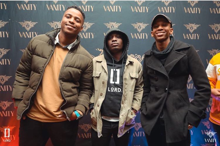 LunnieDlamini's tweet image. My fave squad always does the most on Thursdays , Come thru for #TimeOfMyLife 💛✨
#CapitalTemptation