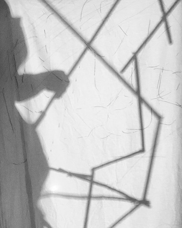 Leonora_O's tweet photo. Negotiating structures in the shadows. #labanlines #embodiedpractice #twoweekstogo #nearlythere https://t.co/INvGb7NCf9