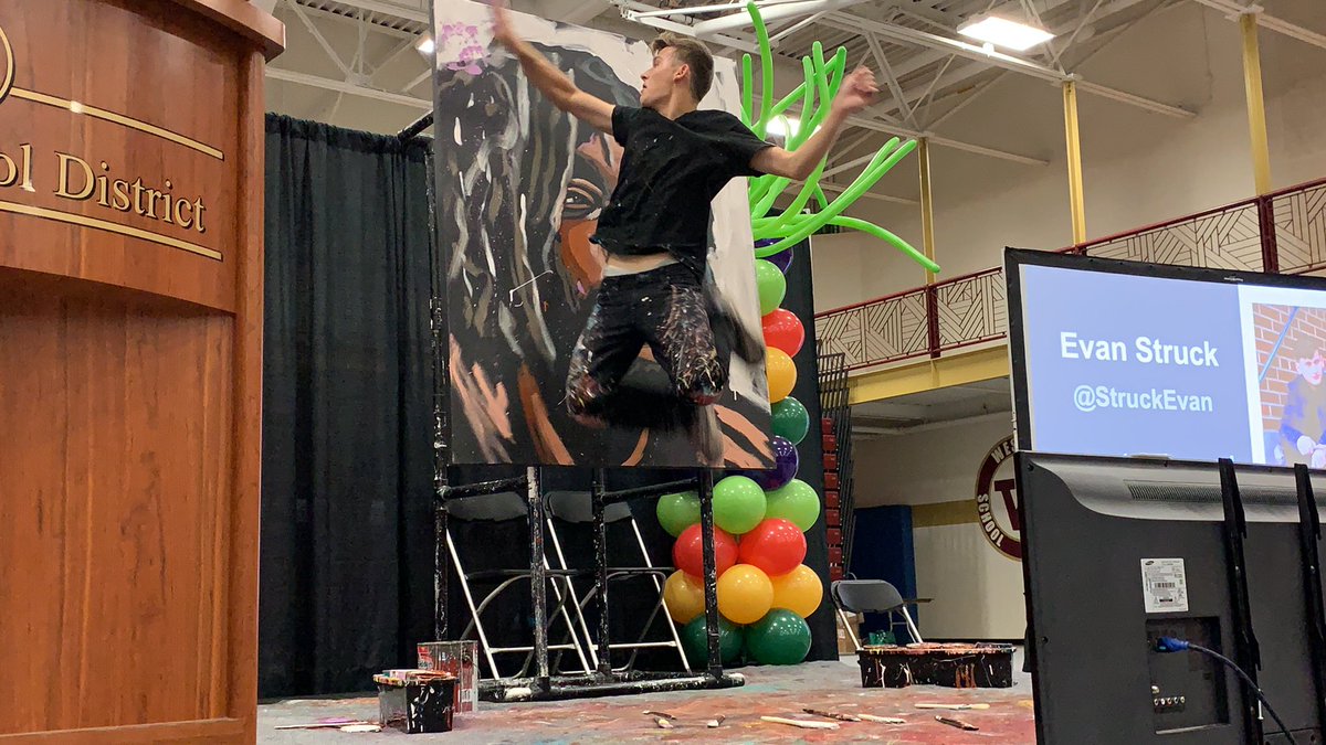 LitCoachLady's tweet image. @StruckEvan did a masterful speed painting of @JasonReynolds83 at #nErDcampmi 
#nerdcampmi2019