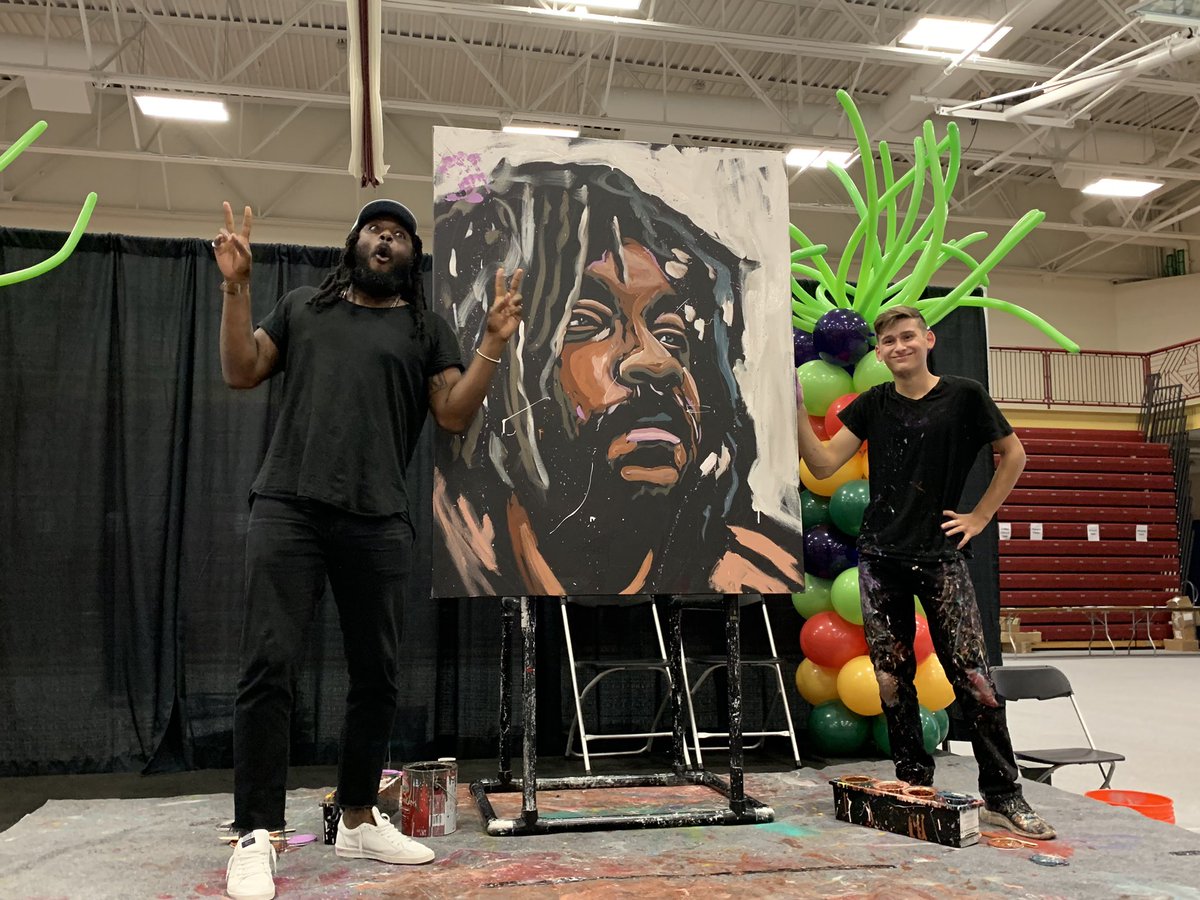 LitCoachLady's tweet image. @StruckEvan did a masterful speed painting of @JasonReynolds83 at #nErDcampmi 
#nerdcampmi2019