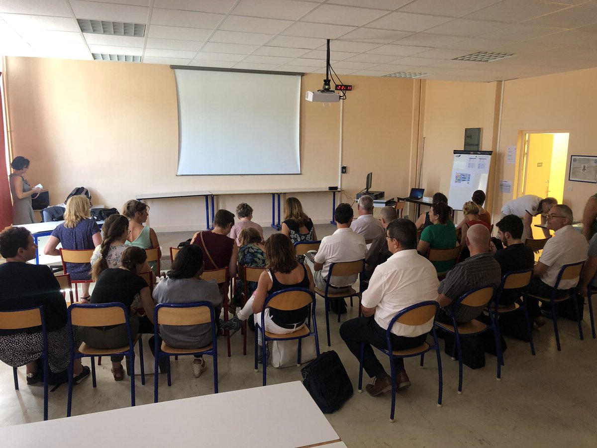 Sadate_Hamadi's tweet photo. Début de la Formation Prevention et #GestiondeCrise @Ih2ef @gendarmerie #rochefortocean #gestiondecrise #MMPLVMS que j’ai le plaisir d’animer avec @MalletCarine en tant que collaborateur mission au côté de @CallardIsabelle @remiringuet https://t.co/IaQ8HAqMhR