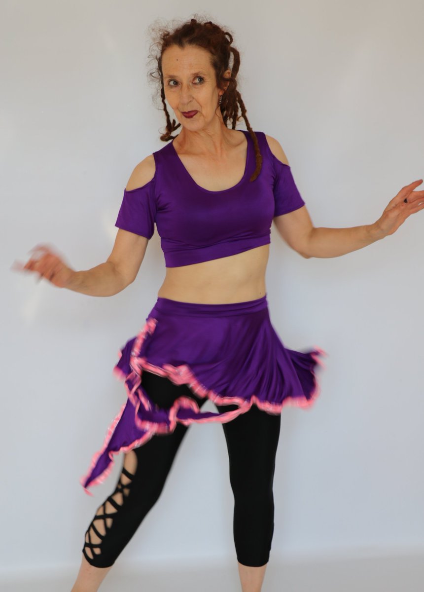 faridadance's tweet photo. Great little dance sets perfect for summer and we have lots more colours #bellydance #dancewear #womanswear #lotsofcolours https://t.co/UDgYUvI97p https://t.co/O1FMLLXE4b