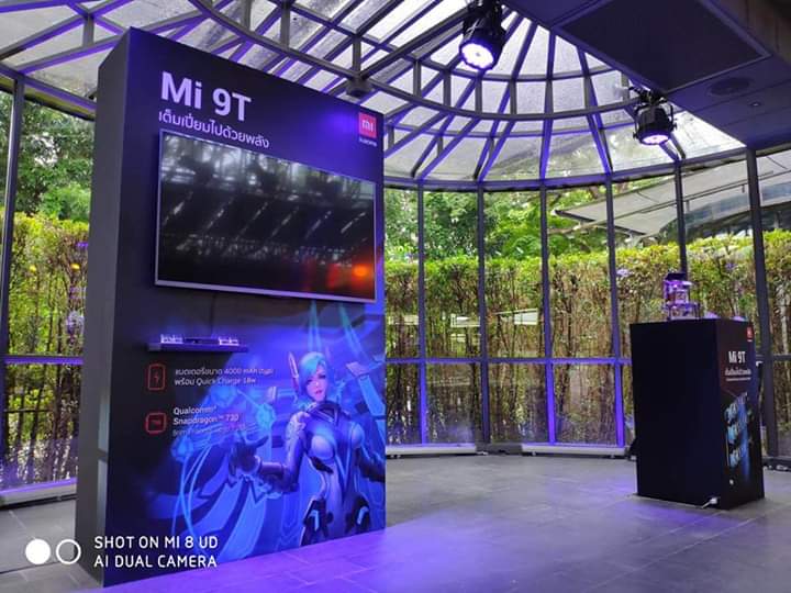 Selamat datang, Mi 9T. Acara dimulai pukul 17.30 WIB.
.
.
.
.
.
.
Ya, Mi 9T sore ini akan resmi mendarat di Thailand. Kira-kira perlu berapa ribu RT agar Xiaomi Indonesia <a href="/XiaomiIndonesia/">Xiaomi Indonesia</a> membawanya resmi ke sini? Coba di-RT sebanyak mungkin dulu deh. 😁