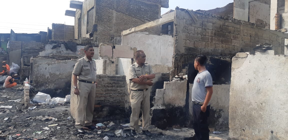 SoedikinAli's tweet photo. Staf Perlindungan Sosial dan Penanganan Fakir Miskin,  Monitoring Lokasi Kebakaran di Kelurahan Cipinang Besar Selatan Kecamatan Jatinegara  Kota Adminitrasi Jakarta Timur              
Warta : PETUGAS
PSKB / TAGANA SUKU DINAS SOSIAL KOTA ADMINISTRASI JAKARTA TIMUR https://t.co/HADb7n6ecr
