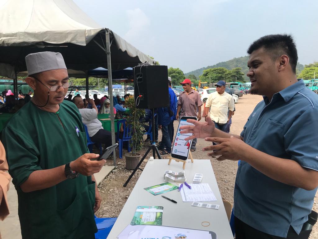 swmenvironment's tweet photo. : Program KITAR3cycle yang dijalankan oleh 3R Troopers bersambung di Pejabat Operasi Kluang. Program ini juga disambut baik oleh para pekerja.

Jom sama-sama menjaga alam sekitar, demi masa depan kita semua!

#swmsb #swmenvironment #KITAR3cycle https://t.co/HlEfpcRvGC