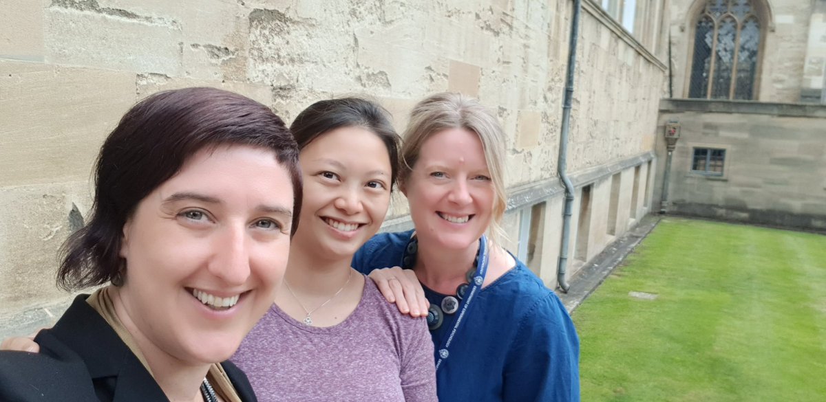leungwaitung's tweet photo. Thank you @ReadOxford for a lovely meetup at St John's College! A great pleasure to meet you in person and to discuss about sound-systems, and matters related to literacy &amp; language. Huge thanks to my supervisor @suzystyles for the opportunity to be in Oxford! #academicfanmoment https://t.co/BdasjpKa1u