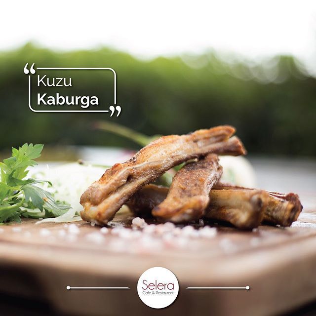 selerarest's tweet photo. Kemikten sıyrılan mükemmel bir lezzet! 🔥
.
.
#selera #selerarestaurant #restaurant #food #steak #meal #beef #kuzu #dinner #kuzukaburga #kaburga #taze #organik #doğal #roast #chef #wood #izmirdeyaşam #izmirdeyasam #izmirblogger #izmirdeneyenir #izmiry… https://t.co/wRhsFD1JeY https://t.co/wz6ZWW5RnH