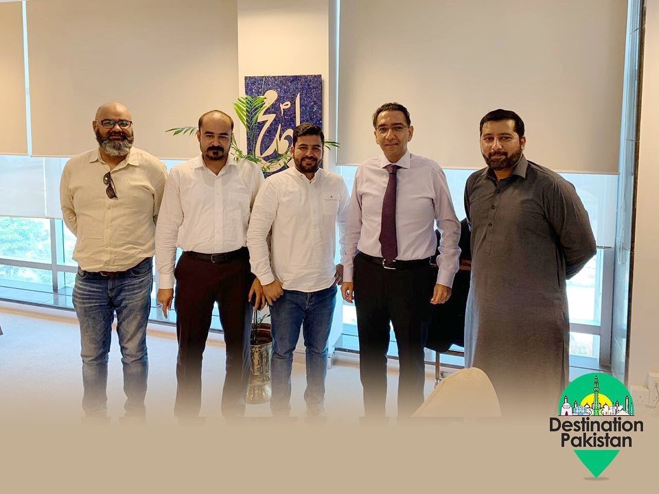 destination_pak's tweet photo. Team Destination Pakistan had a meeting with the CEO of Hashoo Group, Mr Murtaza Hashwani. And they had a detailed discussion about the biggest tourism project of the Pakistan.

#destination #pakistan #pakistanidress #govermentofpak #tourisam #influencer #bloggers #international https://t.co/Bqss8sB7ee