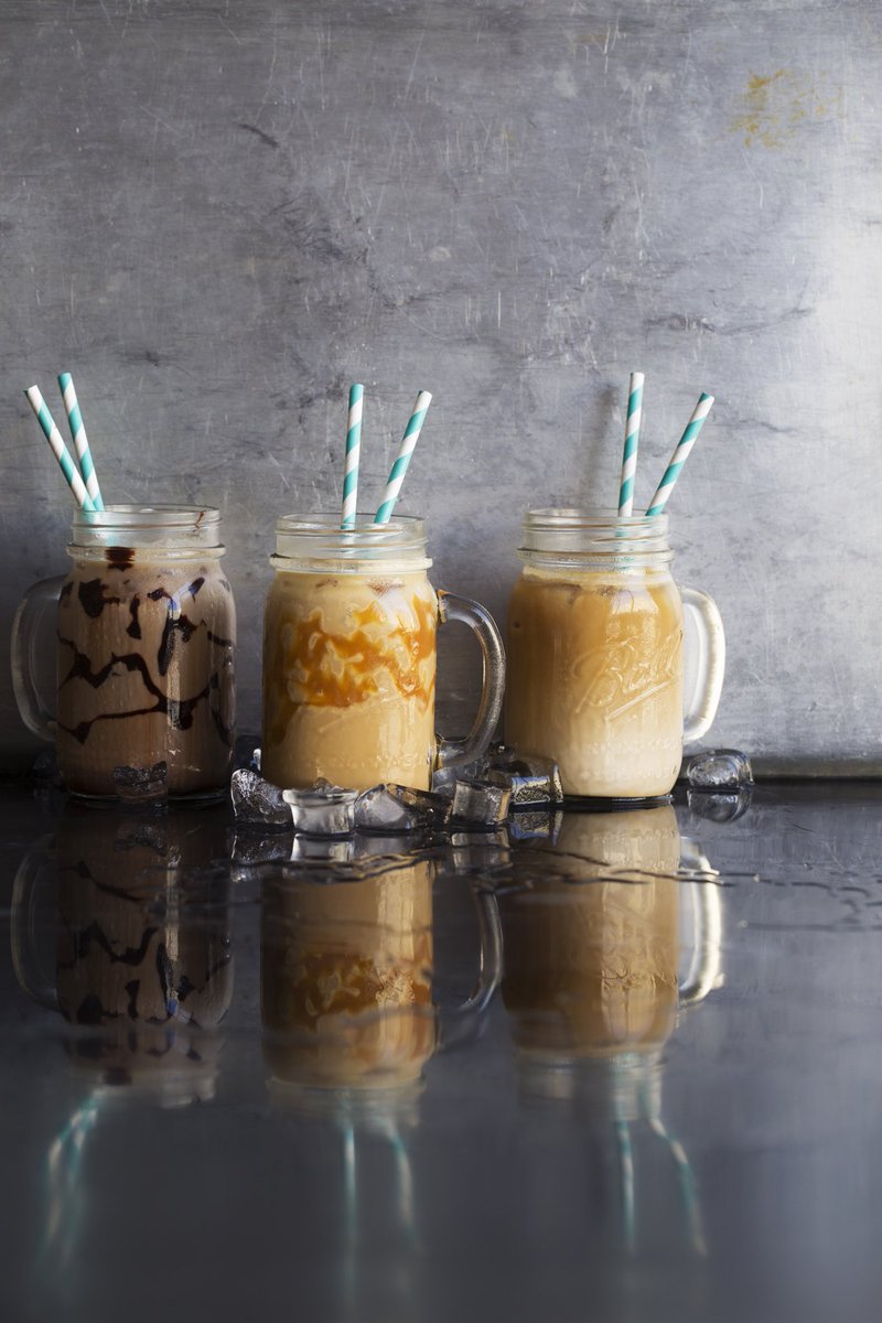 Beat the heat with our iced latte .. ☀️ 🏖
Available in 4 flavors : vanilla , toffenut , mocha and salted caramel..
What is your favorite?