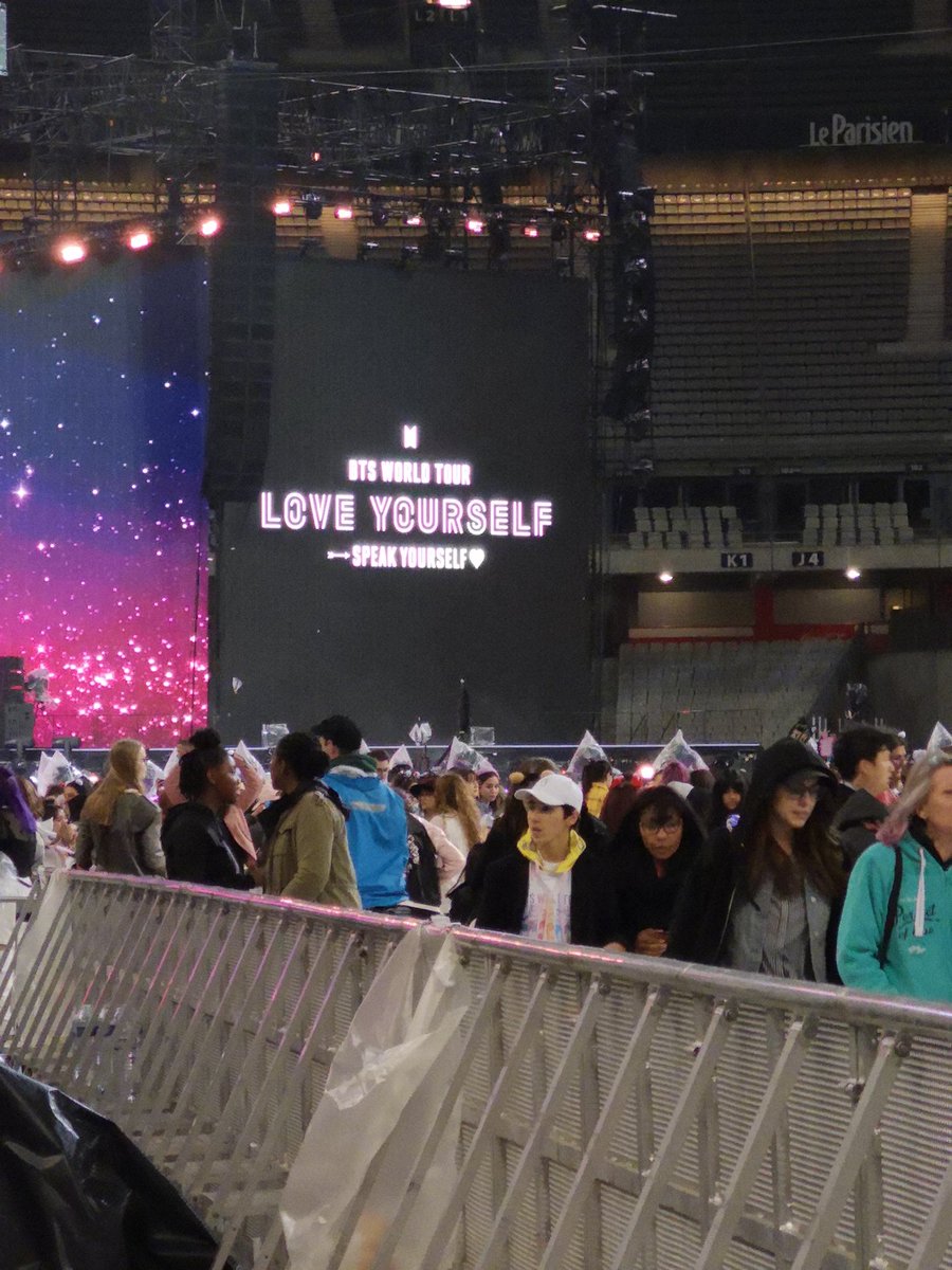 vminlou's tweet image. Happy anniversary to us 💜
#ARMYMeansFamily
#6yearswithARMY