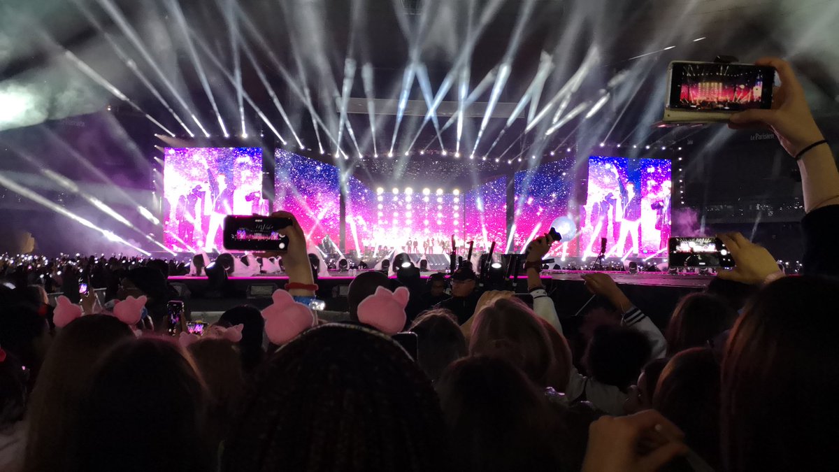 vminlou's tweet image. Happy anniversary to us 💜
#ARMYMeansFamily
#6yearswithARMY