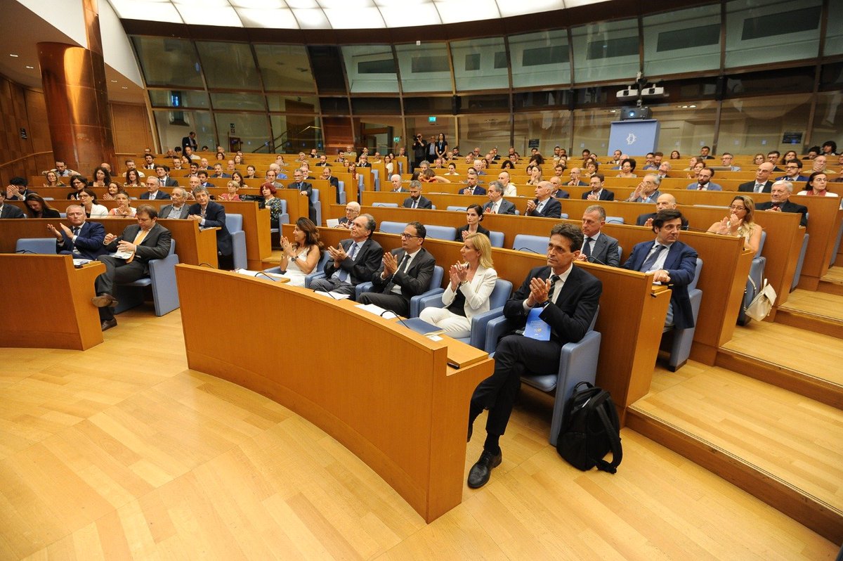 LauraCappelloBC's tweet image. Contributo #blockchain nel rapporto annuale sull&apos;#efficienzaenergetica di @ENEAOfficial per il nostro Paese.
Articolo a firma di Laura Cappello, Rodolfo Araneo, Raffaello Maria Del Re.
Il report completo: 👉🏻 bit.ly/2S30hTF
#BlockchainCore
#Adottaunnodo