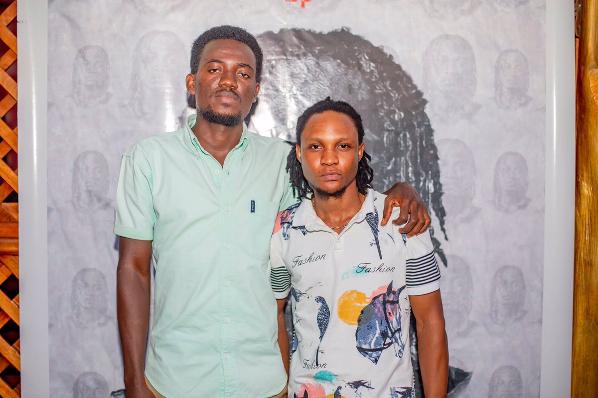 GraftDjDa_plug's tweet photo. @Macoh_M_A #DecisionsEp Private Listening Session @KobeNorths @DennisO_Mar https://t.co/L8j6wqrc4z