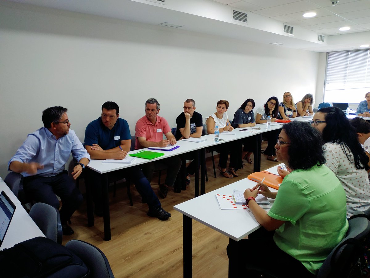 🚀Hoy <a href="/LanzaSevilla19/">Lanzadera de Empleo Sevilla</a> comparte taller sobre #Entrevistas de trabajo con los compañeros y compañeras de <a href="/LanzaderaLP/">Lanzadera LPalacios</a> <a href="/LanzaCoriadlRio/">Lanzadera Coria del Río 2019</a> <a href="/lanzalebrija19/">Lanzadera Lebrija</a> <a href="/lanzaderacamas/">Lanzadera de Camas 2019</a> <a href="/lanzaderadh2019/">Lanzadera Dos Hermanas'19</a> y <a href="/Lanzadera_180/">@Lanzadera de la Rinconada 2019</a> gracias a <a href="/Randstad_Empleo/">Randstad Empleo</a> 🗣️

CC @Lanzaderas_EES <a href="/FundacionSMLRPH/">Fundación Santa María la Real</a> <a href="/fundacionTef/">Fundación Telefónica</a>