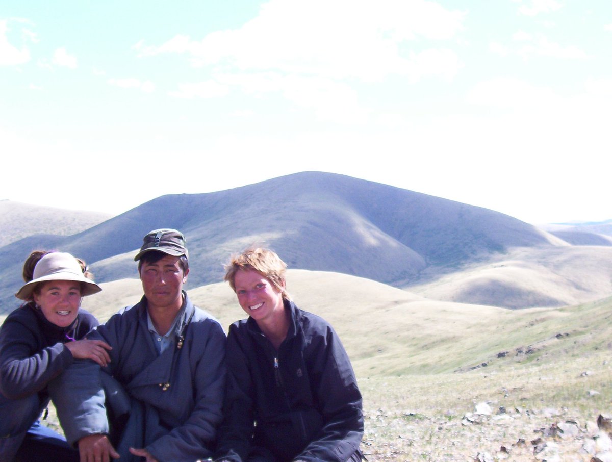 After a week riding through the Khangai Nuruu National Park, Bayankhongor was a shock. It was busy with people dressed in their best ‘going-to-town’ clothes and lots of cars tooting as they drove past. bit.ly/2IOSJBR

#Mongolia #travel #adventure #journey #horsetrek