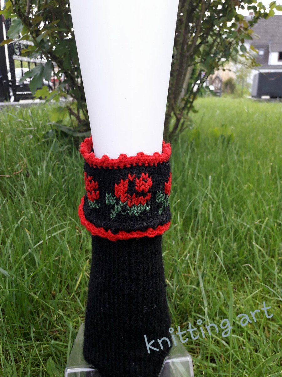 ever_together's tweet photo. Summer is here, but let's talk about the winter. The christmas holiday's,  the family evenings and gifts 😍
We think about every season and person and show you this Beautiful #Socks with #Rose on them.
Every item is #Handmade by my mother ❣
https://t.co/SInQ1APWuu
#CrochetSocks https://t.co/AjD6qFX01e