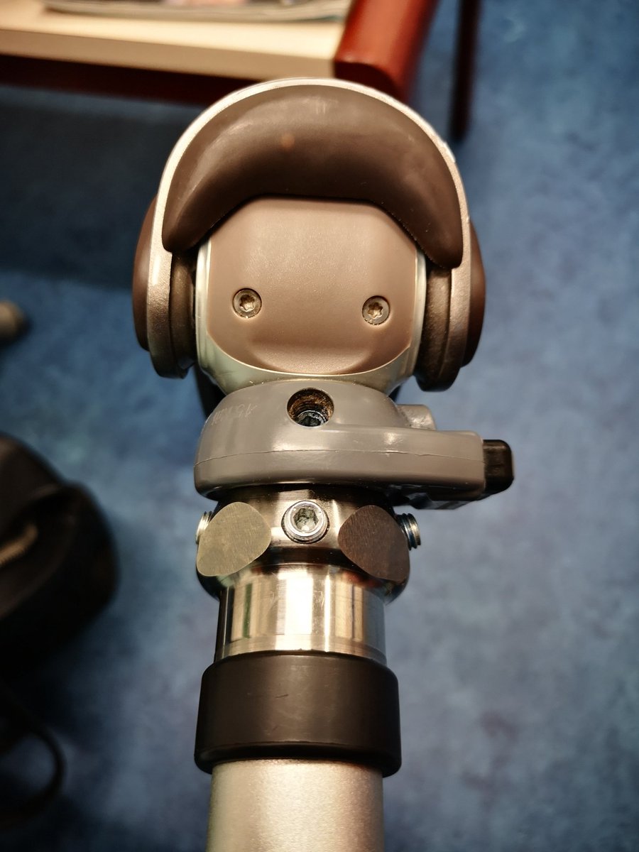 Hopalonglloydy's tweet image. Always looks like I&apos;m being stared at by a happy robot with headphones on @ottobockuk #ClegExperience #WalkingWithASmile #ActiveAmputee