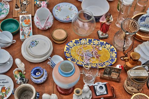 YMCADoncaster's tweet photo. "You’ll gain space in your cupboards, the freedom of decluttering and satisfaction of knowing you’ve contributed to a local charity." https://t.co/WZ7XVurGOO #onemansjunk #doncasterisgreat https://t.co/S1uMmiObRA