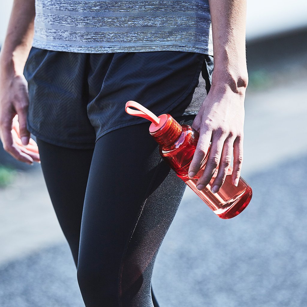 kintojapan's tweet photo. アクティブで自分らしいスポーツライフを支えるWORKOUT BOTTLE。
---
WORKOUT BOTTLE supports your active lifestyle enjoying whatever feels natural to you.
. 
.
.
https://t.co/3qpxjxKZW9
#kinto #workoutbottle #workout #fitness #bottle https://t.co/L4sLT5FaQ4