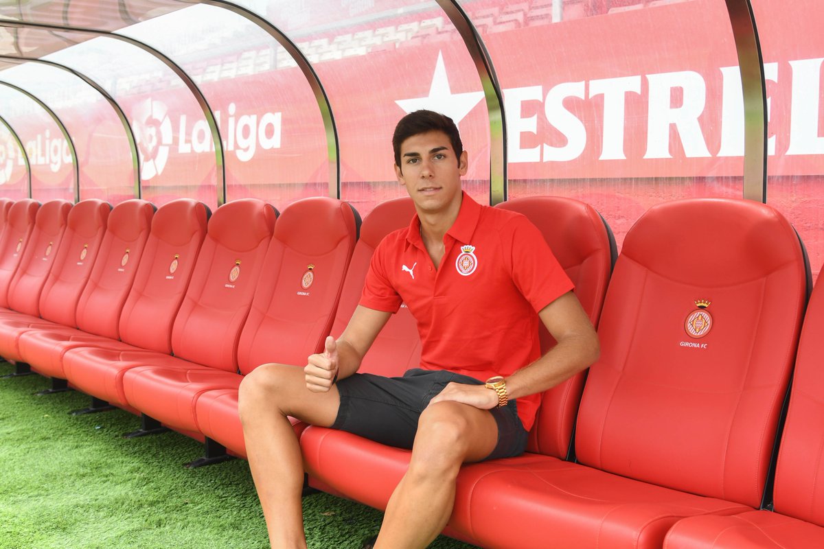 Girona FC 9️⃣0️⃣🎂 on Twitter: "⭐️ Toni Gamell, nova incorporació del Girona B 👉 El central esquerre, que havia format part del futbol base blanc-i-vermell, prové del Palamós. Molta sort, Toni! 👏👏 #