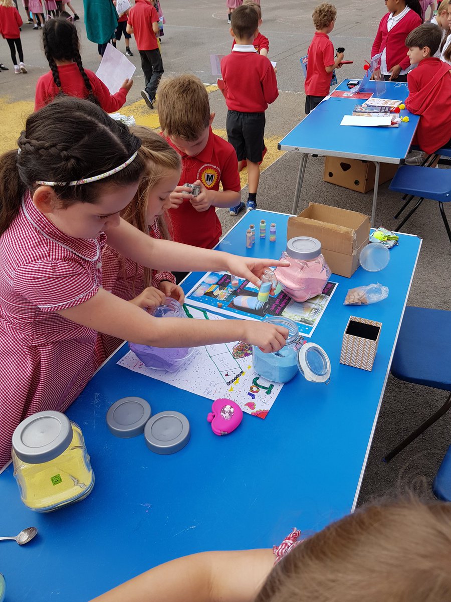 MPS_2022's tweet photo. Year 2 and 3 Enterprise morning underway. Raising money for @MindCharity #collaboration #charity https://t.co/IzZMf8vF4i