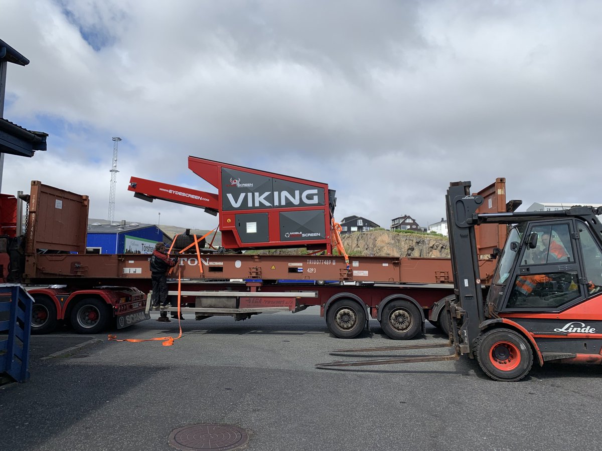 eydescreen's tweet photo. The VIKING has landed into the Faroe Islands and working there since May.
For demonstrations please contact John Kári Midjord from https://t.co/57422eTxma Sp/f our dealer in the Faroe Islands. https://t.co/gvhcjVnFI4