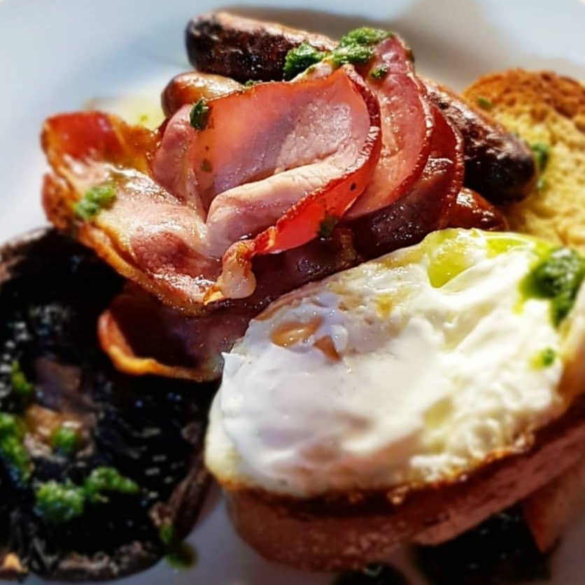 RoseTheatreCaf1's tweet photo. Full Scottish Breakfast with Local Butchers Ramsays of Carluke Smoked Back Bacon, Sausages, Poached Eggs, Black Pudding on Foccacia and homemade Pesto and Sweet Chilli #edinburghbreakfast #edinburgh #breakfast #brunch #edinburghfood #edinburghblogger #eeeeeats #buzzfeedfood #cafe https://t.co/HqfmdZlwkV