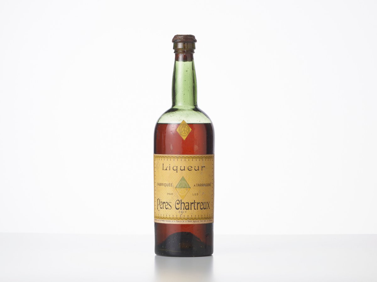 BeschCannes's tweet photo. Pour les irréductibles des #jaunes et les inconditionnel(le)s des #vertes...voire des 2 !  #cannes 20 Juillet prochain
#chartreuses #spirit #wineauction #encheres #chartreuse #green #yellow
@interencheres @drouotdigital @gazette_drouot https://t.co/m78g8jmrdM