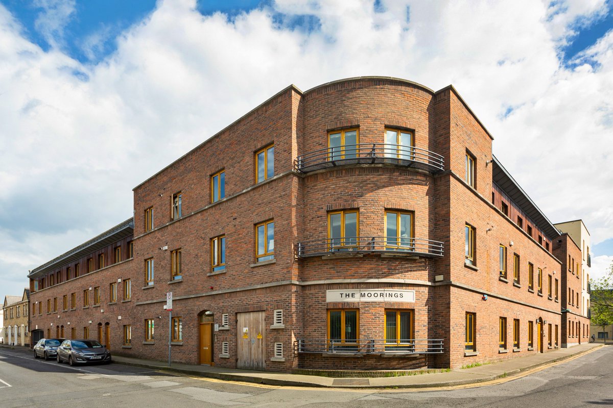 Youngs_D6's tweet photo. Picture perfect in Portobello!
This stunning two bedroom, ground floor apartment is in exceptional condition and will not be on the market long!  Facing the Grand Canal and with a southerly aspect this is going to be many apartment seekers dream. #portobello #youngsestateagents https://t.co/iXcQpNeQnM
