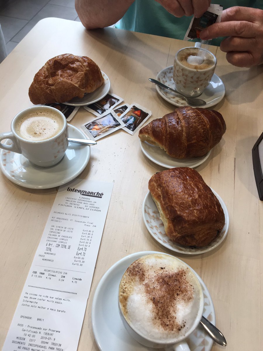 rubyblues2012's tweet image. Why is coffee so expensive in Ireland. €4.70 in Portugal for 3 coffees and 3 croissants. Costas and Starbucks are ruining the place!#coffeeculture #portugal #ripoffireland