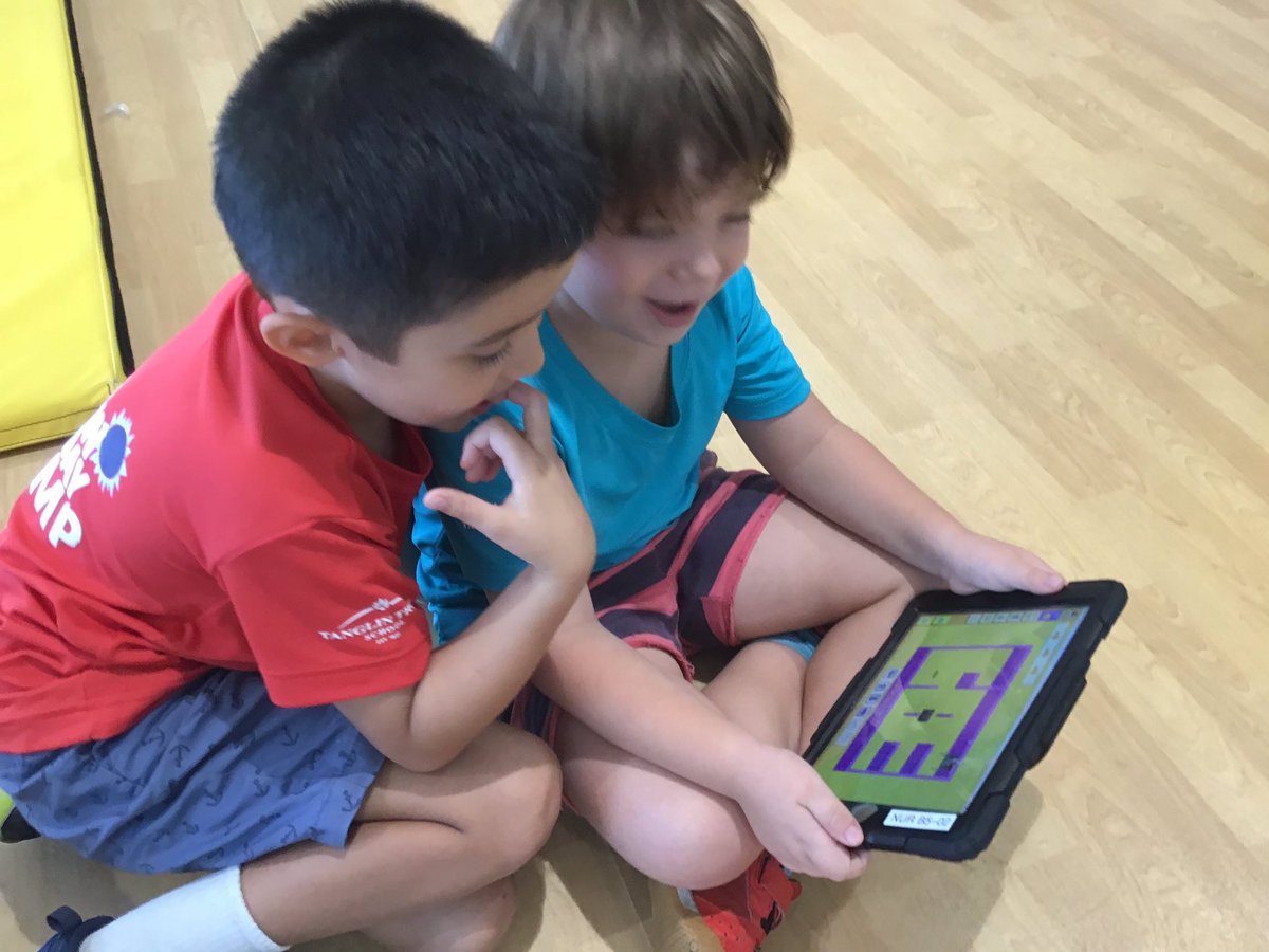 HolidayCamp_TTS's tweet photo. Great to see so many smiles today @HolidayCamp_TTS @TanglinTrust #passporttofun https://t.co/IqWFrmtJTB