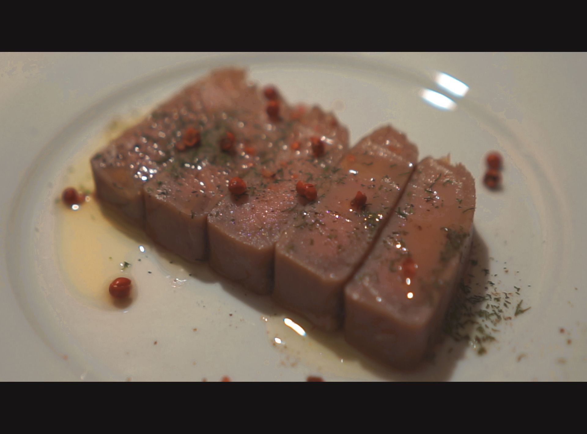 Uzivatel Boniq Jp Na Twitteru 前菜としてもメインとしても活躍する逸品 ワンランクアップしたお料理で乾杯 Boniqの低温調理で作る 赤ワイン漬けまぐろのコンフィ レシピ動画 T Co Fhpeibjgyh Boniq ボニーク 低温調理 まぐろ おしゃれご飯