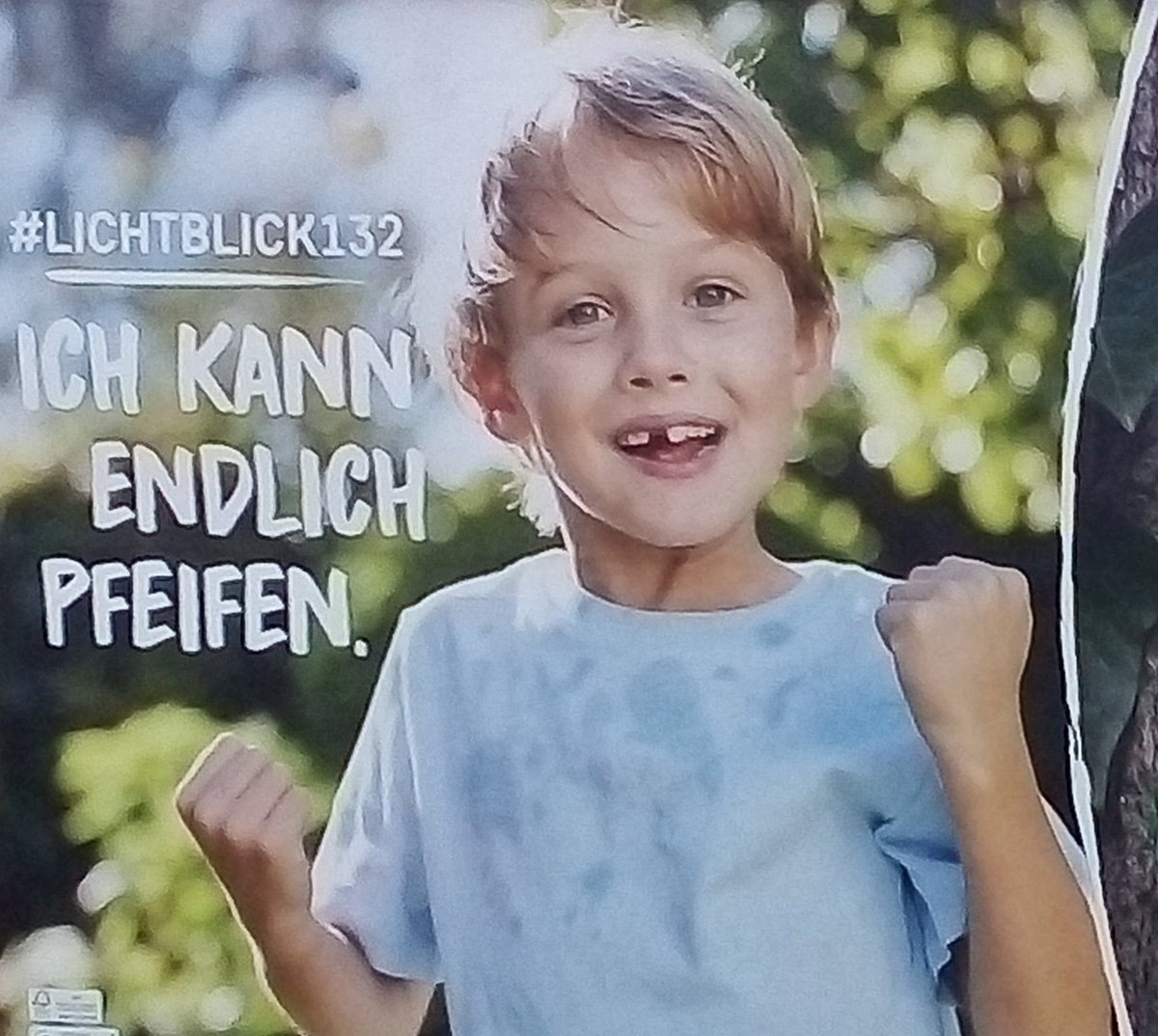 IgSchiri's tweet photo. Endlich mal gute #Plakatwerbung: 😋 #Werbung für das beste #Hobby was es gibt. 😎 Naja fast, trinken gehört auch dazu. Am besten von #Lichtenauer. 😉
👇 Wie werde ich Schiedsrichter? 👇 https://t.co/5u9xumoaEt https://t.co/Vjx0SiDbbe