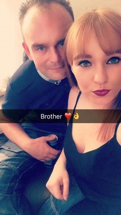 Daniel00992515's tweet photo. Just been informed that my absolute beaut of a Sister is getting a flight to Ireland tonight for good 😭😭no notice no nothing. Absolutely gutted massively. Will be so many tears today. Love you loads Sis and I wish you all the best ♥️♥️ https://t.co/QaRvr6NQXn