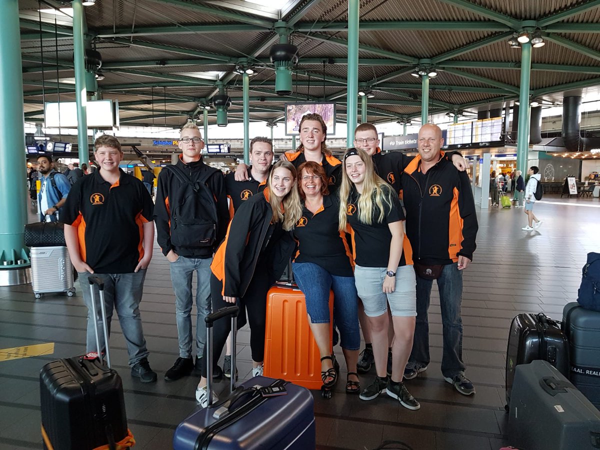 NDBdarts's tweet photo. 🇳🇱 EC Youth 2019 Turkey 🇹🇷

De Nederlandse ploeg is klaar voor de reis naar Ankara ✈️

🛫 Ready for take-off 🛬 https://t.co/5Qg51ZBkER