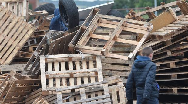 BelTel's tweet photo. Orange Order's Mervyn Gibson says to take further action against Belfast Bonfires could be seen as an 'attack on culture'
https://t.co/UfEcfIsG8C https://t.co/QEwOpBBV86